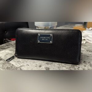 Michael Kors Zip Around Black Leather Wallet